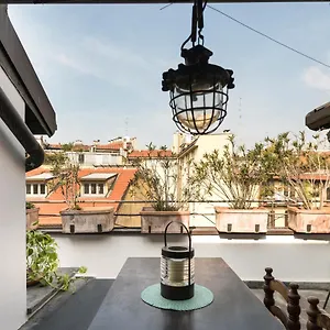 Penthouse Centro Wifi , Milano Italia
