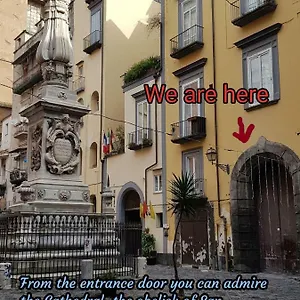 Ad Un Passo Dal Duomo 2 , Napoli Italia